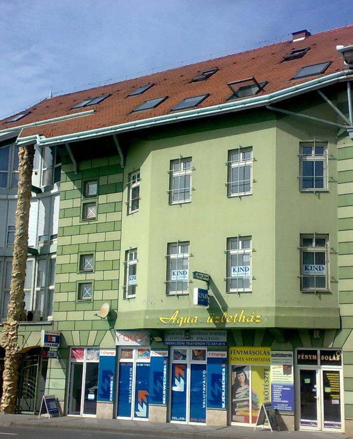 Aqua Apartmanok Печ Екстериор снимка