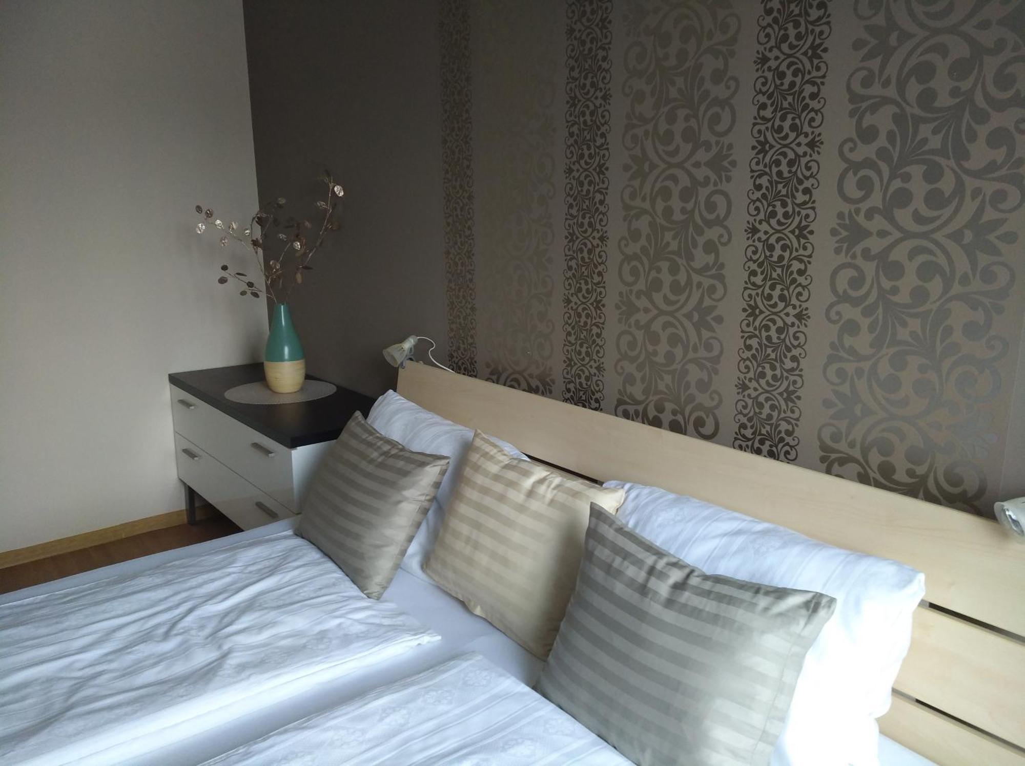 Aqua Apartmanok Печ Екстериор снимка